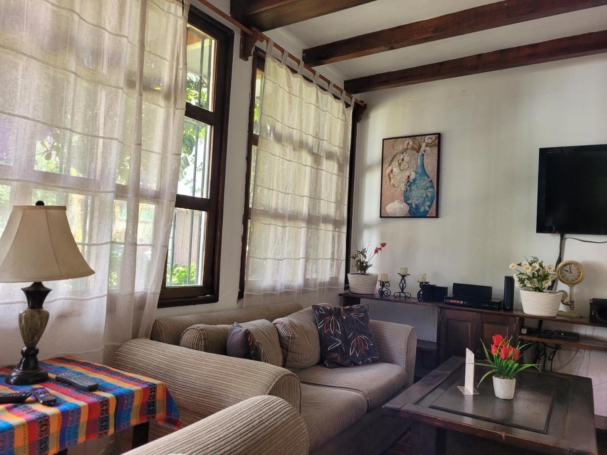 Villas Santa Ana-Ricardo Antigua Екстериор снимка