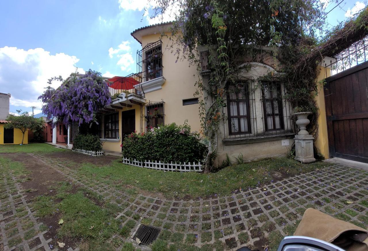 Villas Santa Ana-Ricardo Antigua Екстериор снимка