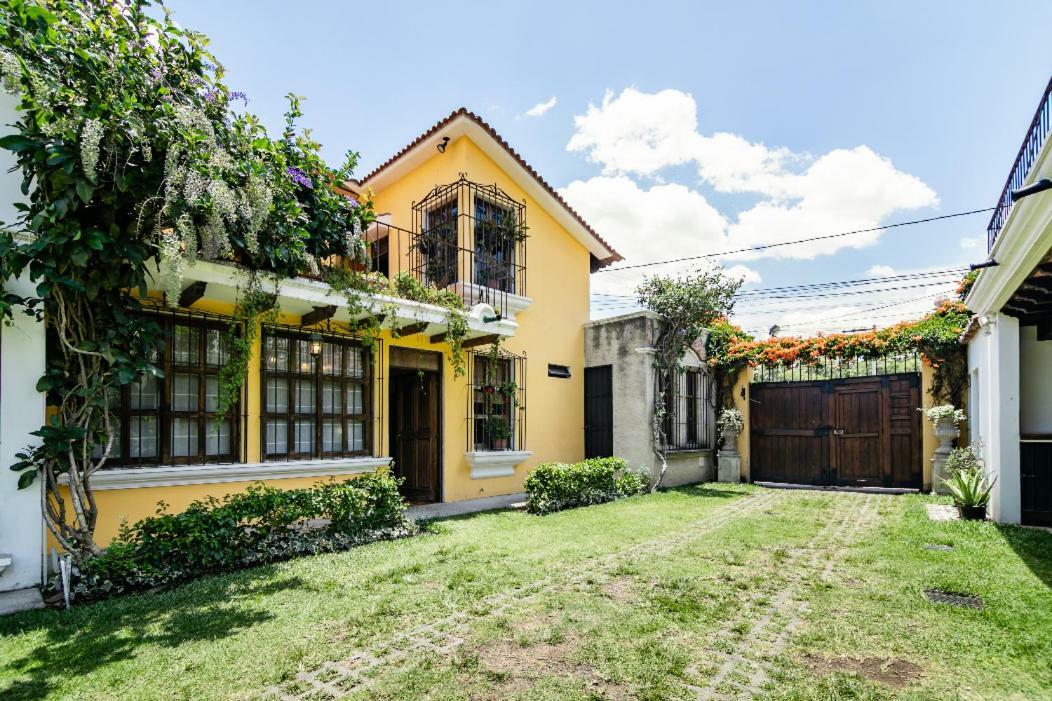 Villas Santa Ana-Ricardo Antigua Екстериор снимка