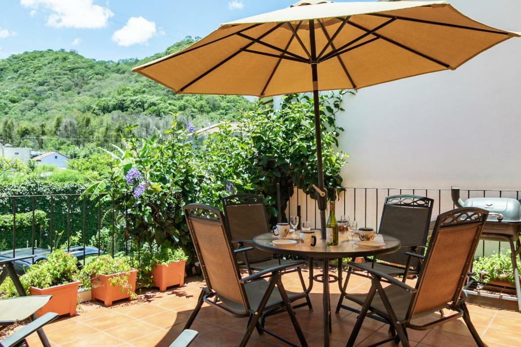 Villas Santa Ana-Ricardo Antigua Екстериор снимка